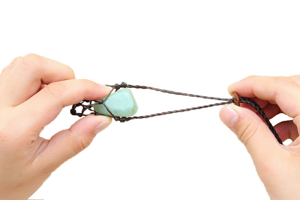 Handmade interchangeable macramé cage necklaces without stone - Atlas Goods